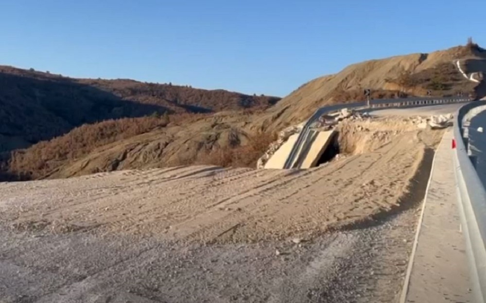 Shembet aksi Korce-Erseke, drejtuesit e mjeteve: Kemi frike te kalojme